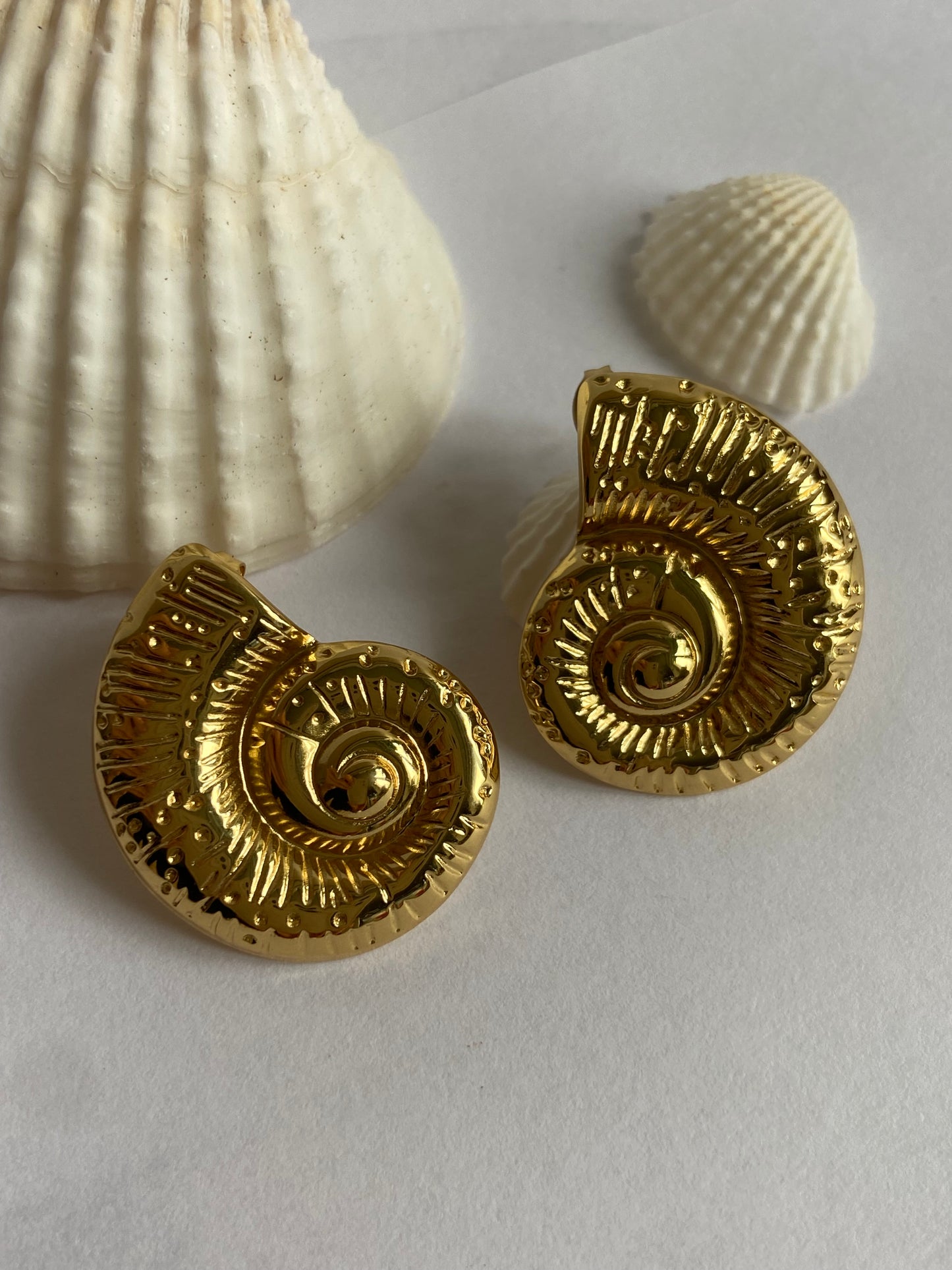 Boucle d’oreille shell